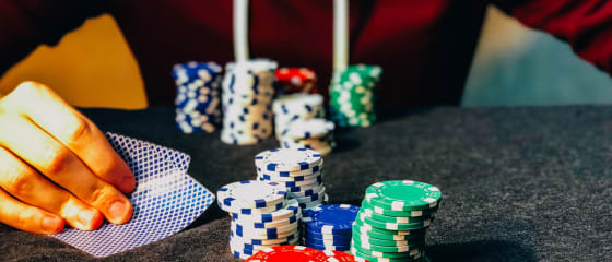 Sfaturi obligatorii pentru jucători pentru a câștiga turnee de poker live